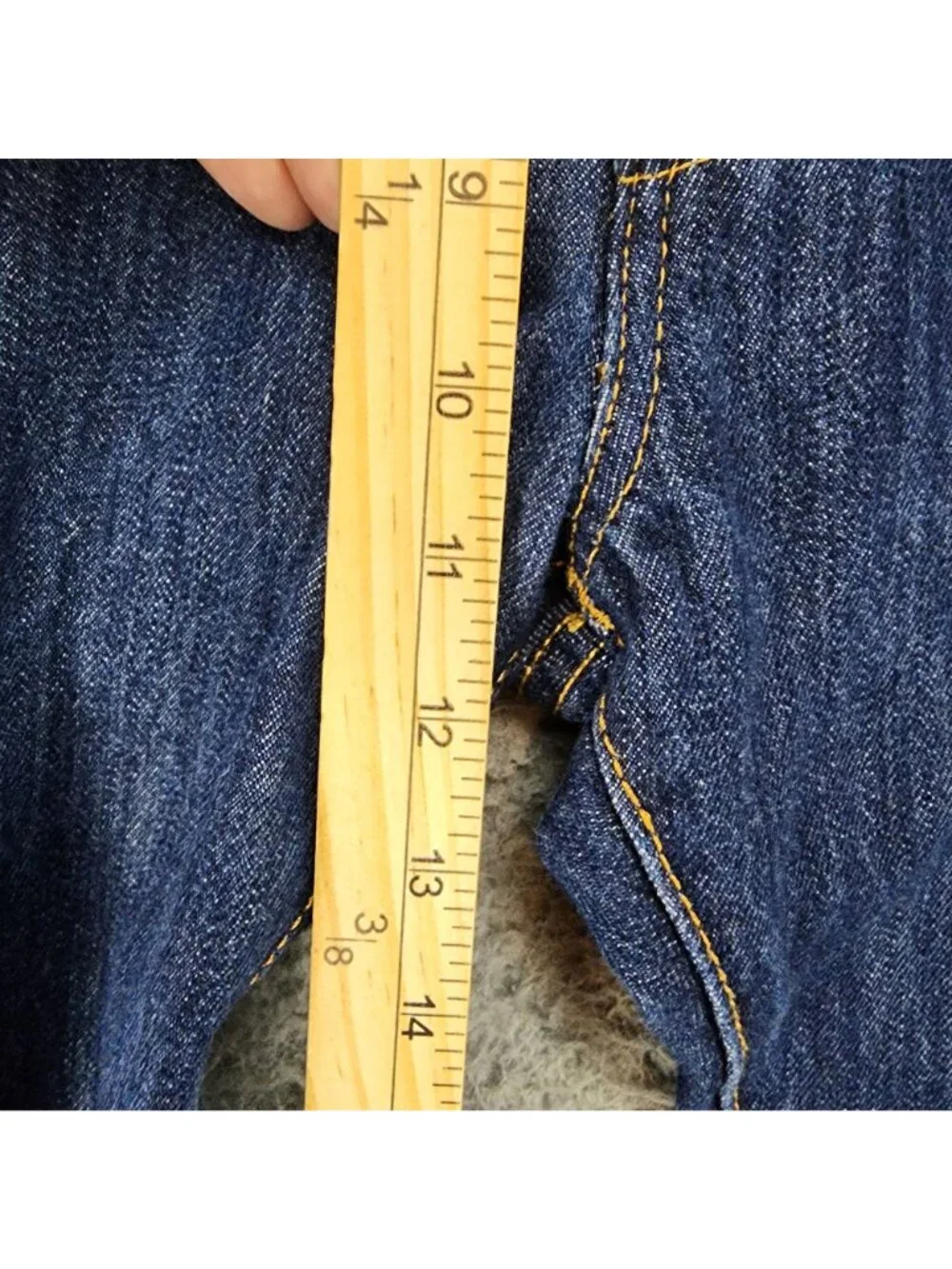 Levis Jeans Mens 33x32 Blue 501 Denim Button Fly Straight Classic *Read*